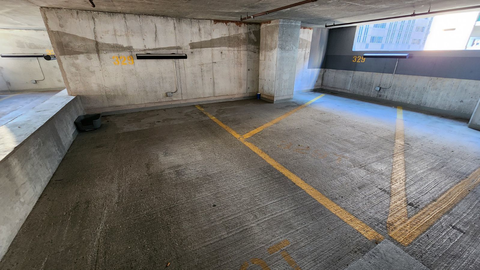 235 W Van Buren Street Unit: 3601