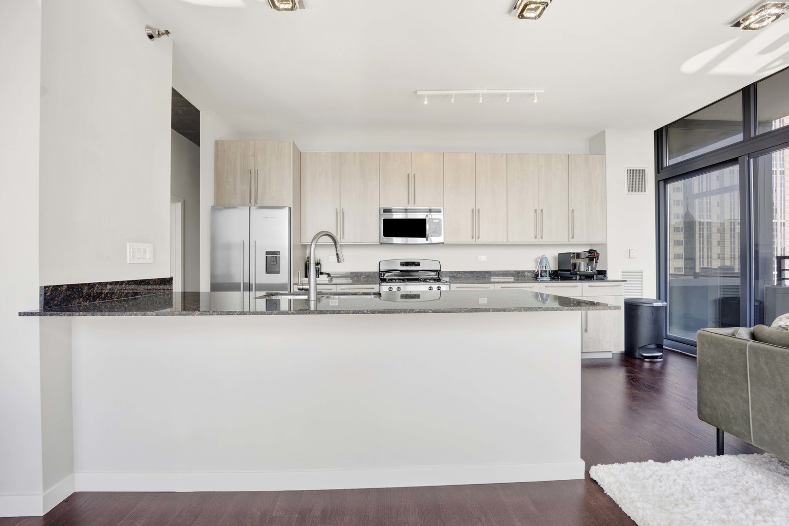 235 W Van Buren Street Unit: 3601