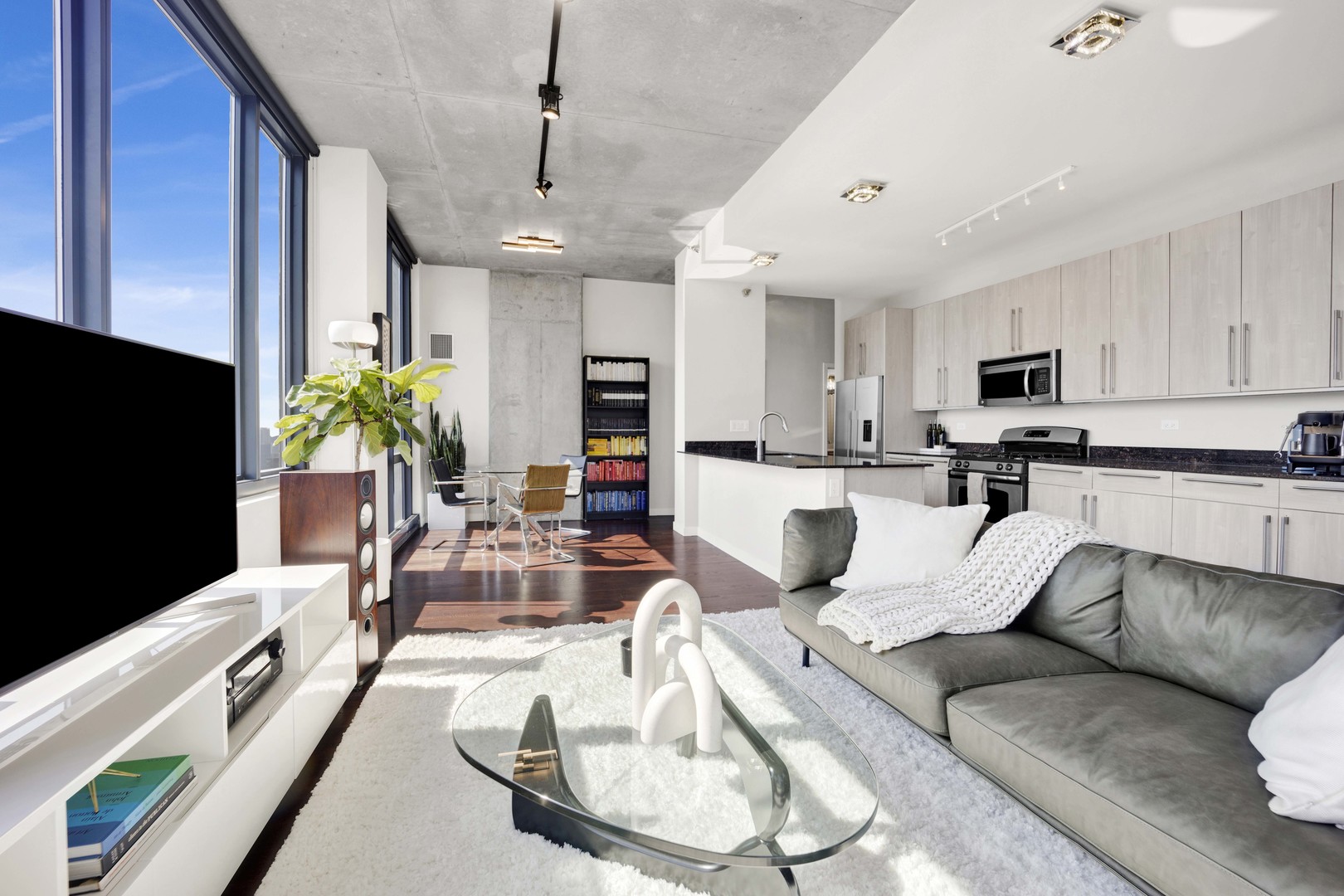 235 W Van Buren Street Unit: 3601