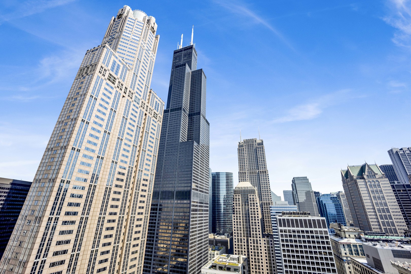 235 W Van Buren Street Unit: 3601