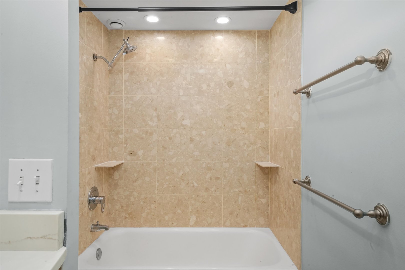 300 N State Street Unit: 2404