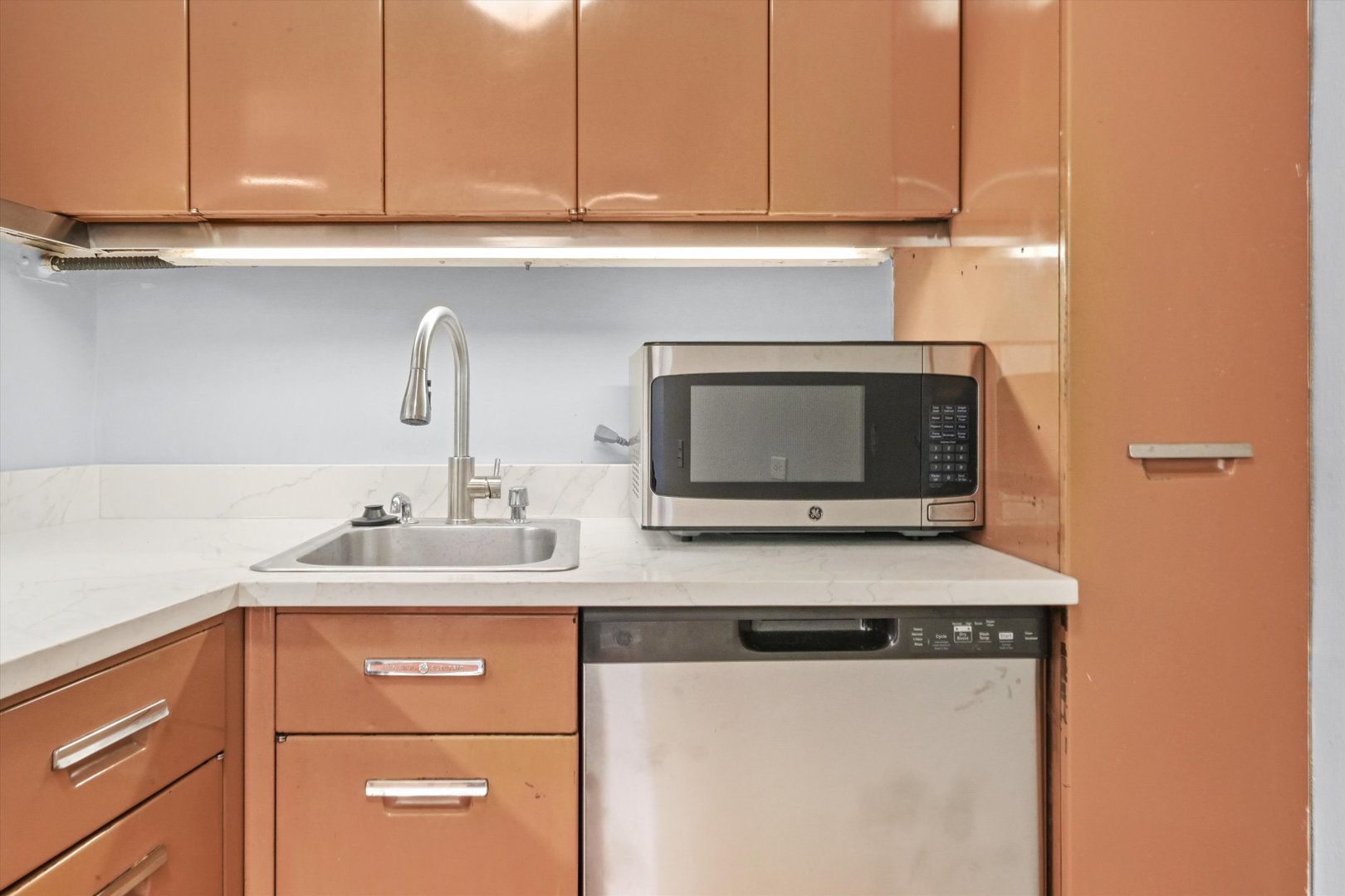300 N State Street Unit: 2404