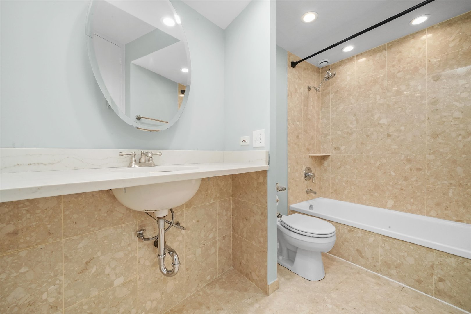 300 N State Street Unit: 2404