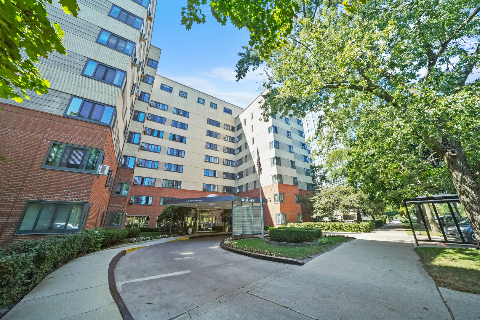 5052 N Marine Drive Unit: D3