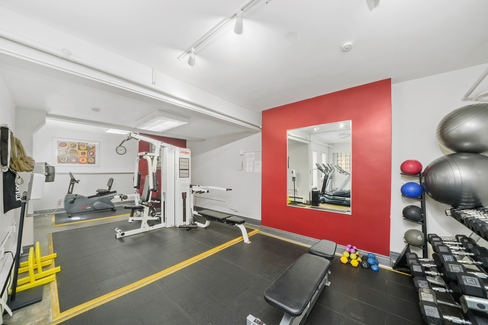 5052 N Marine Drive Unit: D3
