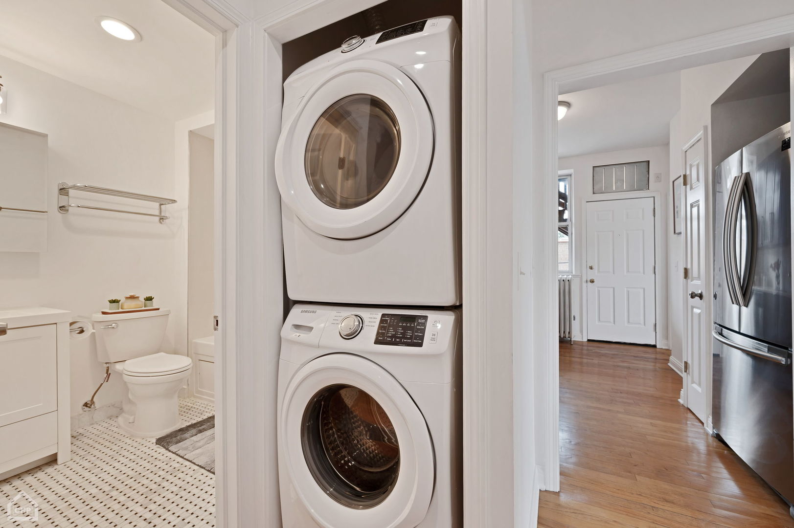 847 W Belle Plaine Avenue Unit: 1S