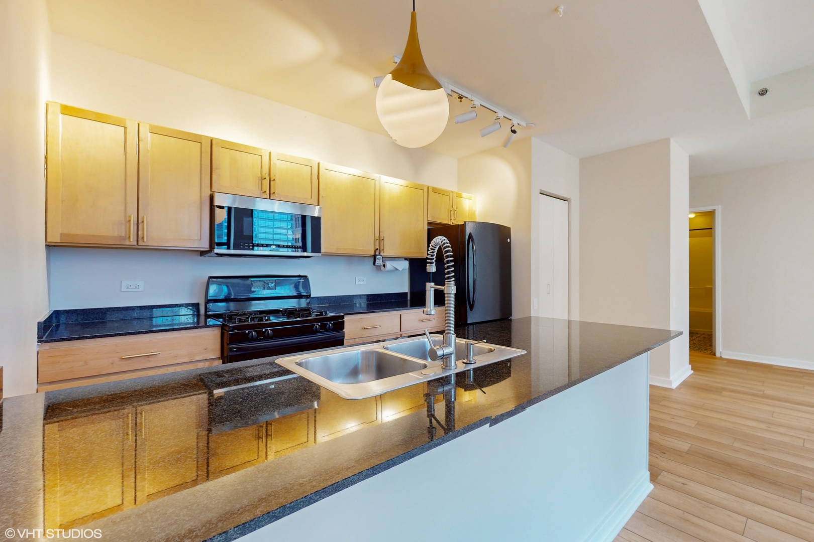 5 N Wabash Avenue Unit: 1506