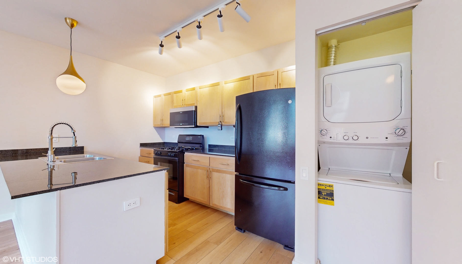 5 N Wabash Avenue Unit: 1506