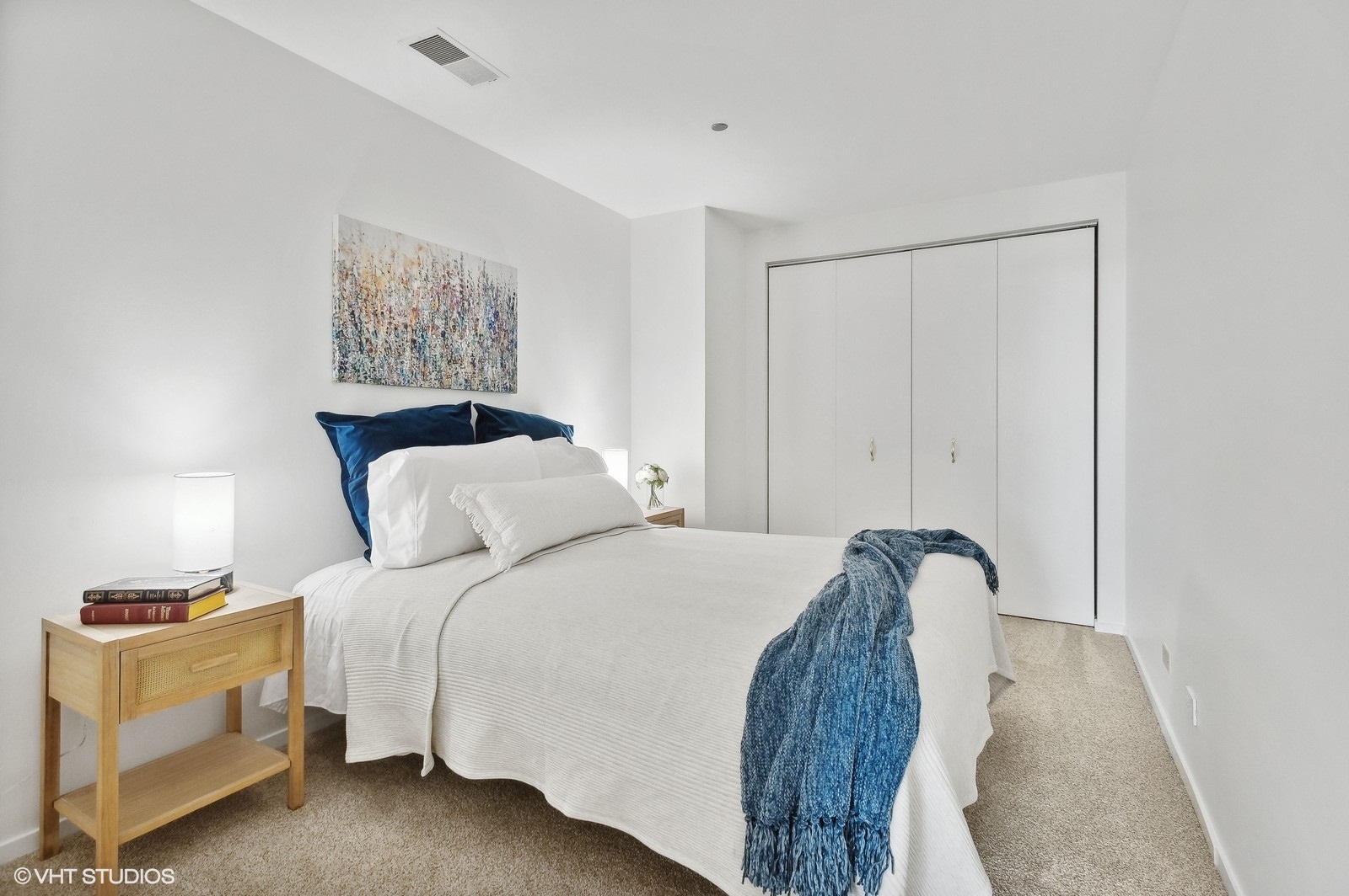 910 S Michigan Avenue Unit: 1813