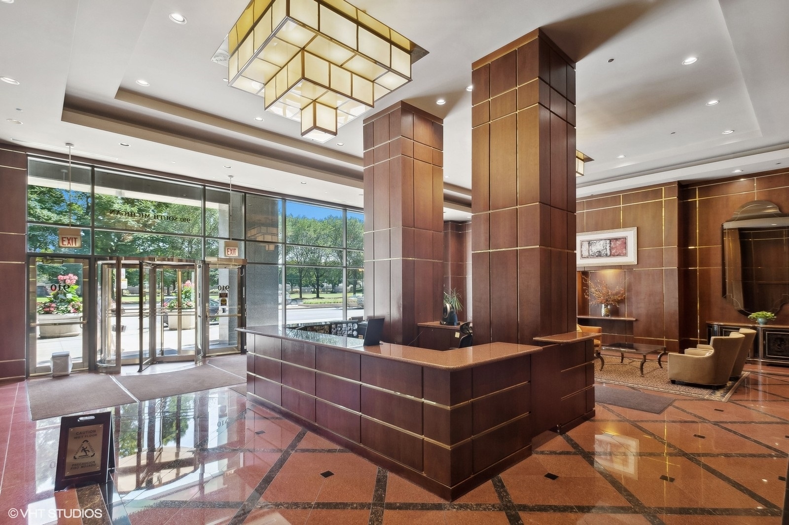 910 S Michigan Avenue Unit: 1813