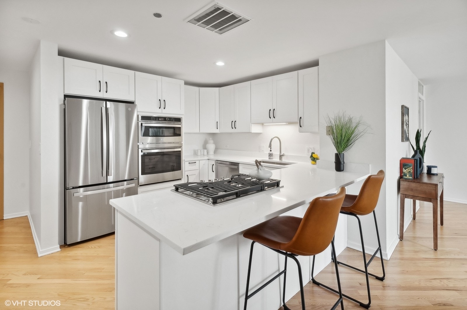 910 S Michigan Avenue Unit: 1813