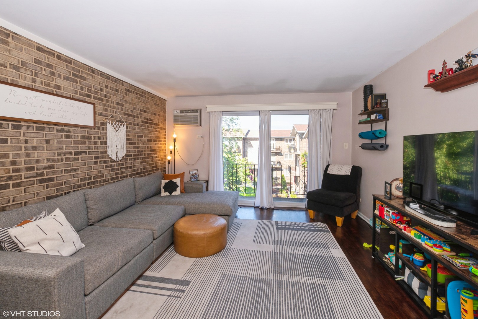 9024 W 140th Street Unit: 3C