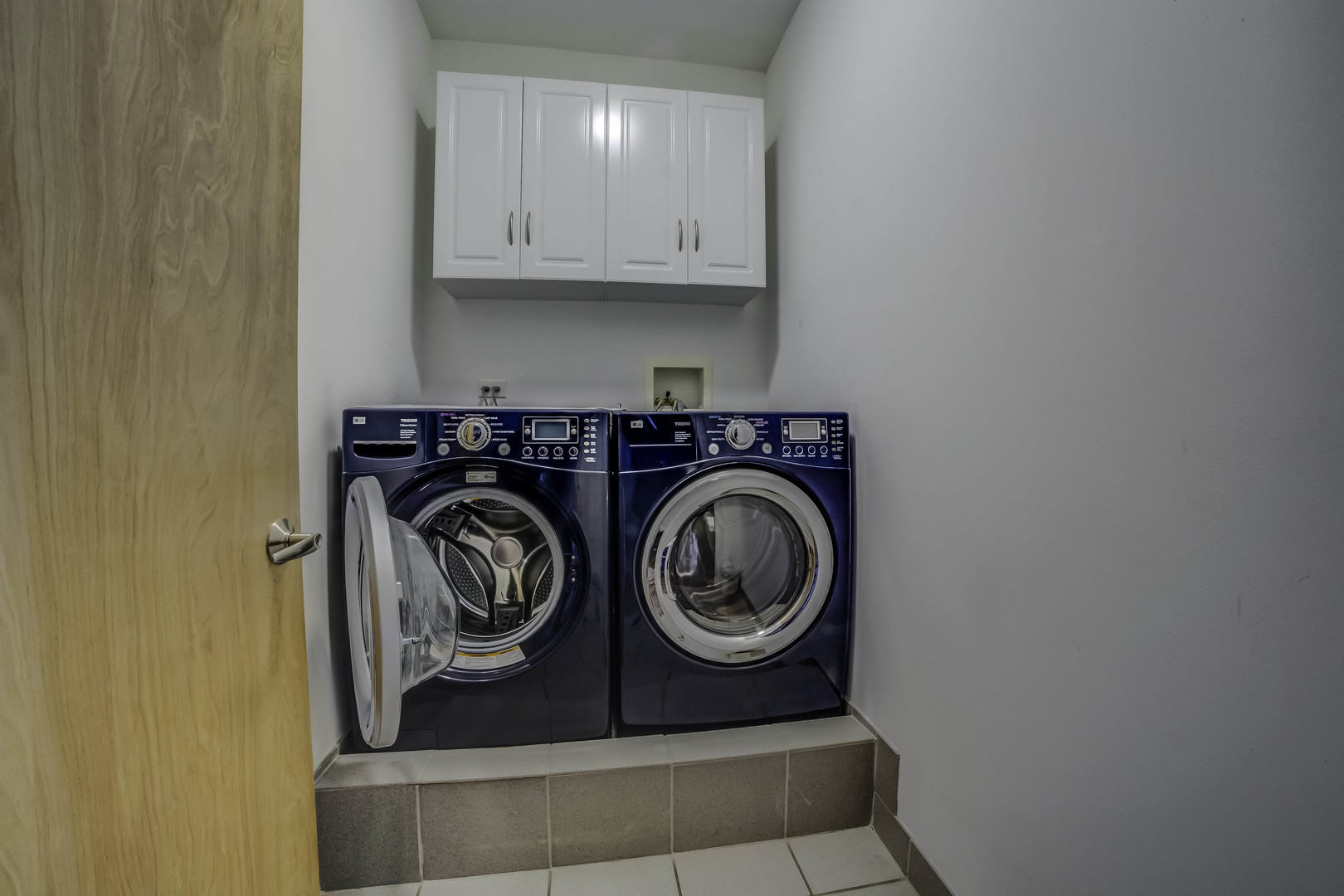 1411 N Leavitt Street