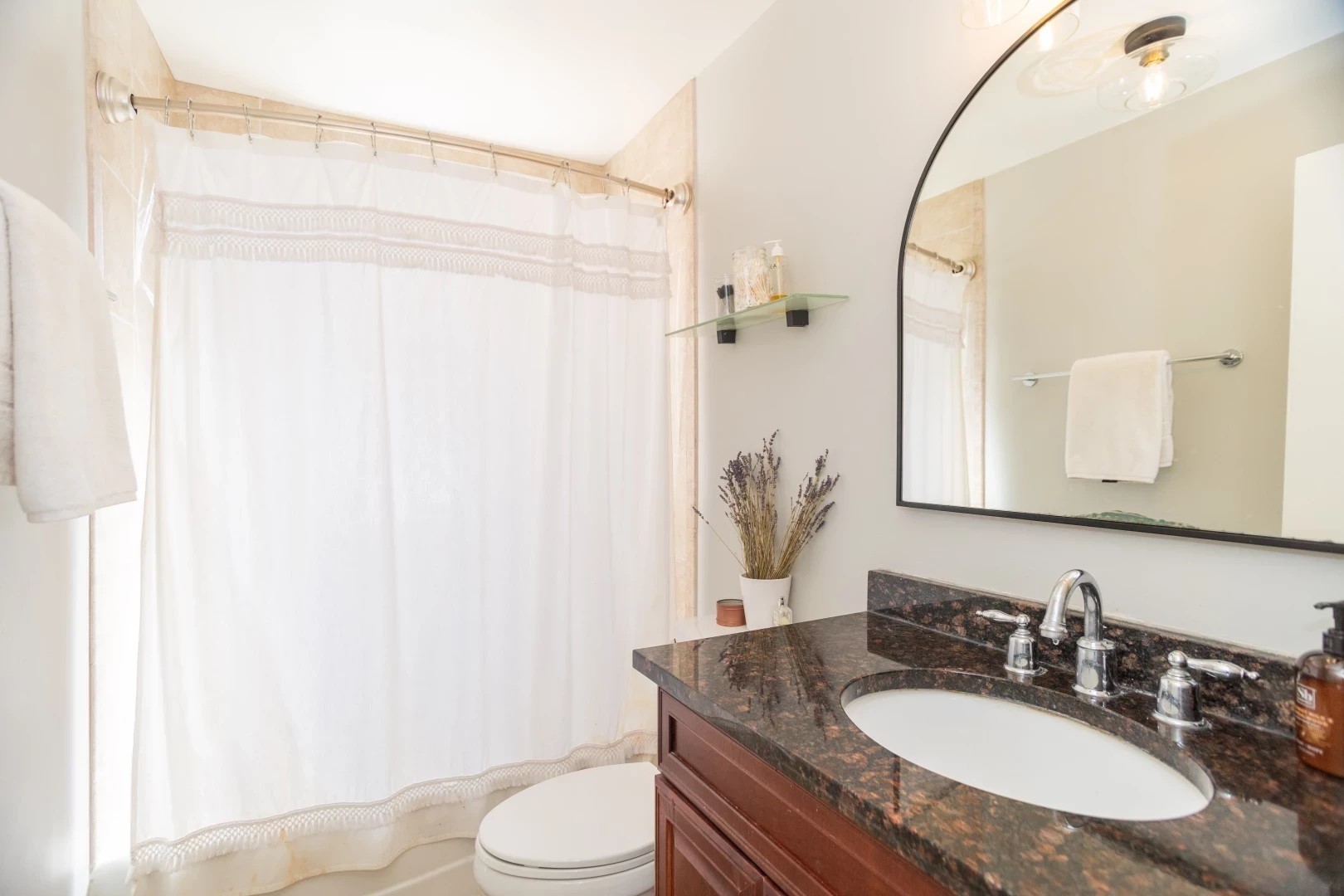 2026 N Burling Street Unit: 208