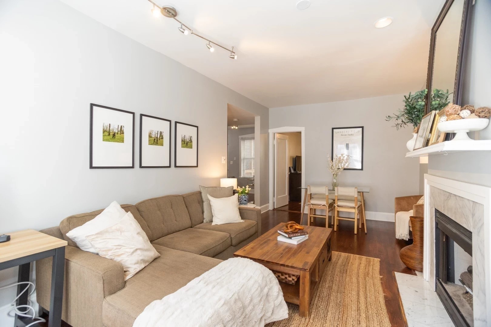 2026 N Burling Street Unit: 208