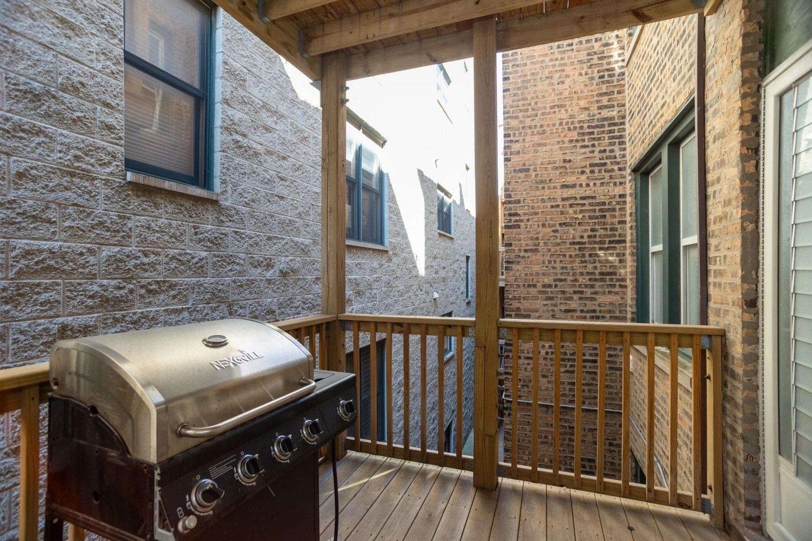 2026 N Burling Street Unit: 208