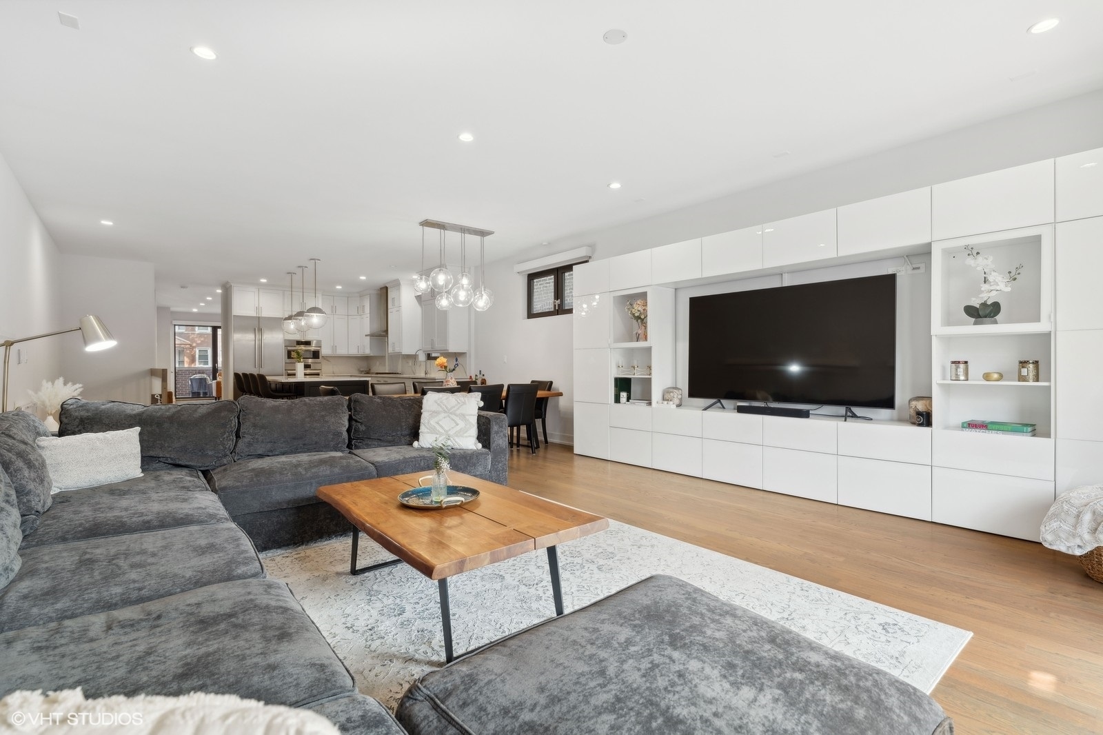 1078 N Paulina Street Unit: 1