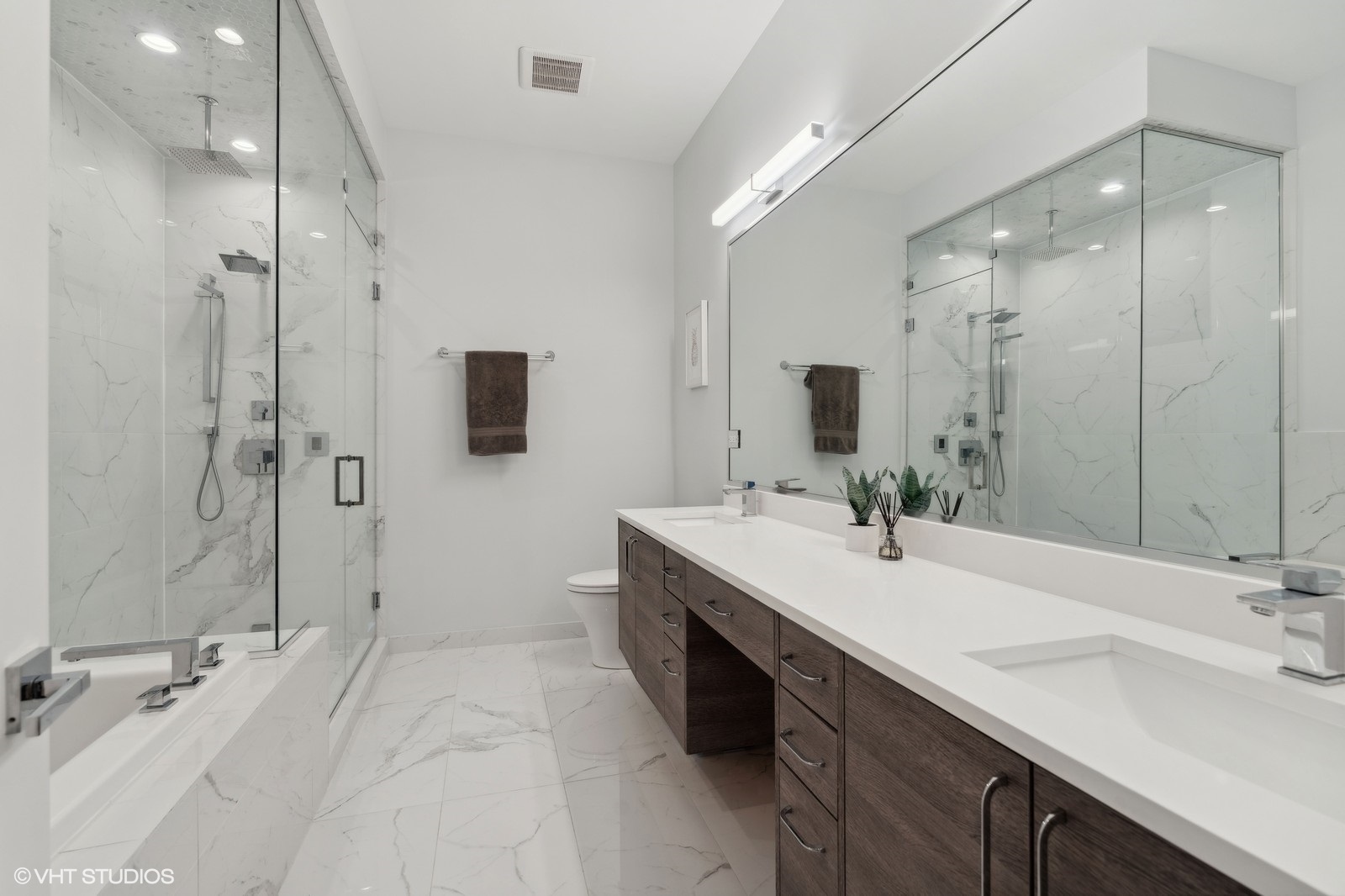 1078 N Paulina Street Unit: 1