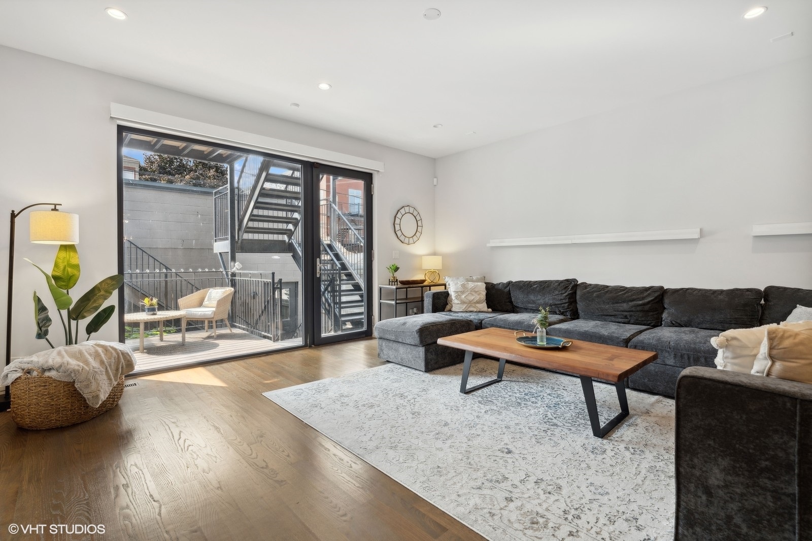 1078 N Paulina Street Unit: 1