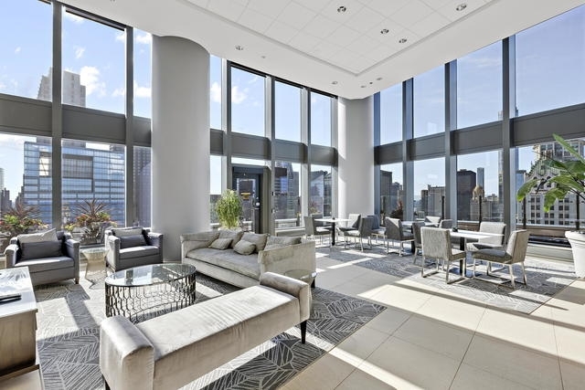 60 E Monroe Street Unit: 2505