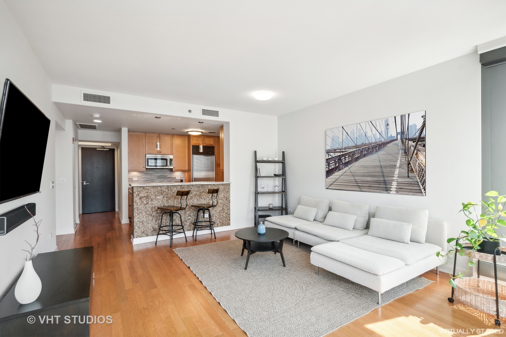 60 E Monroe Street Unit: 2505