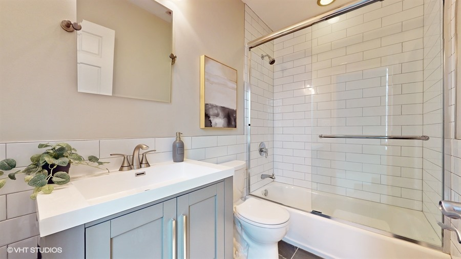 1372 N Dean Street Unit: 2