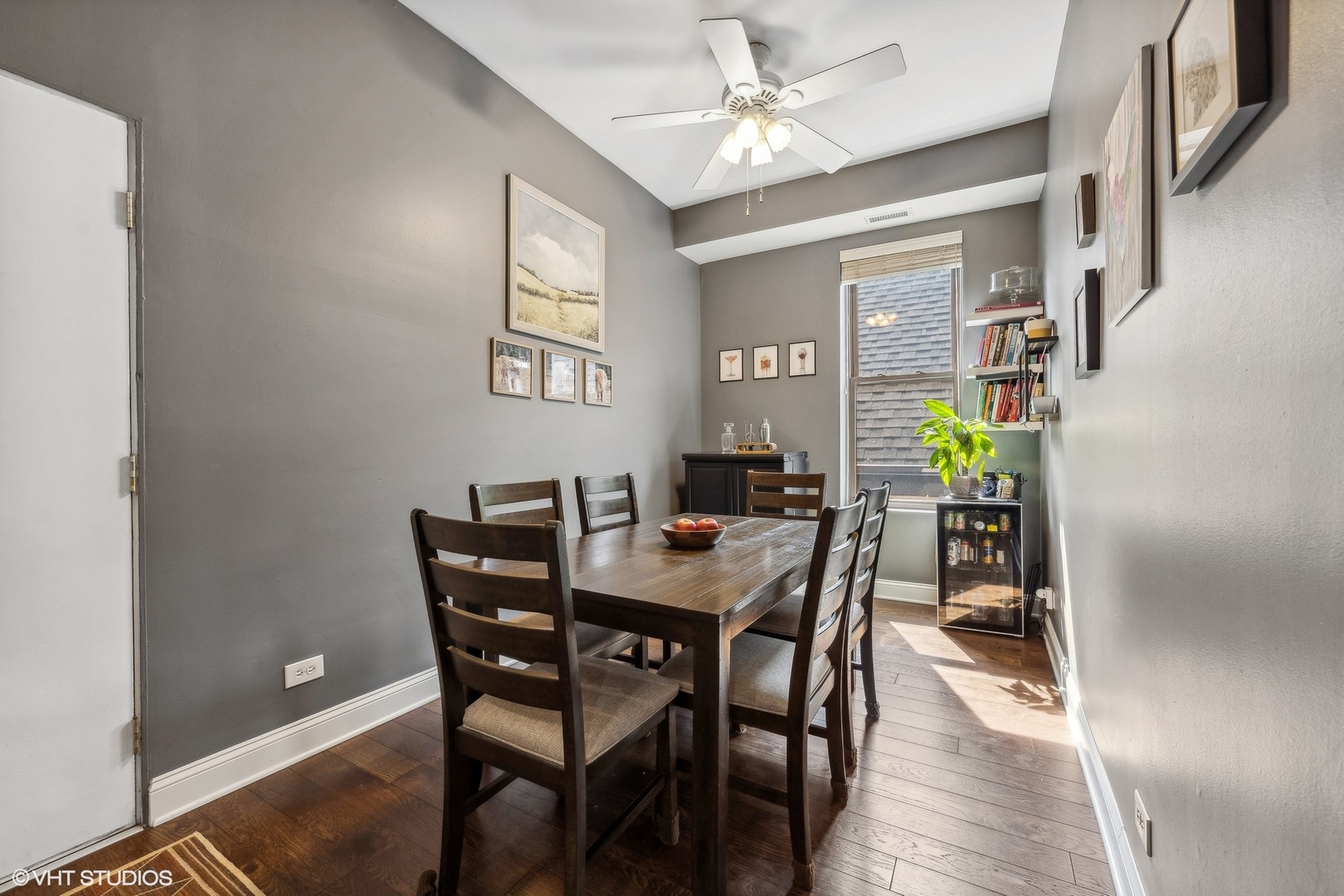 3055 N Seminary Avenue Unit: 3S