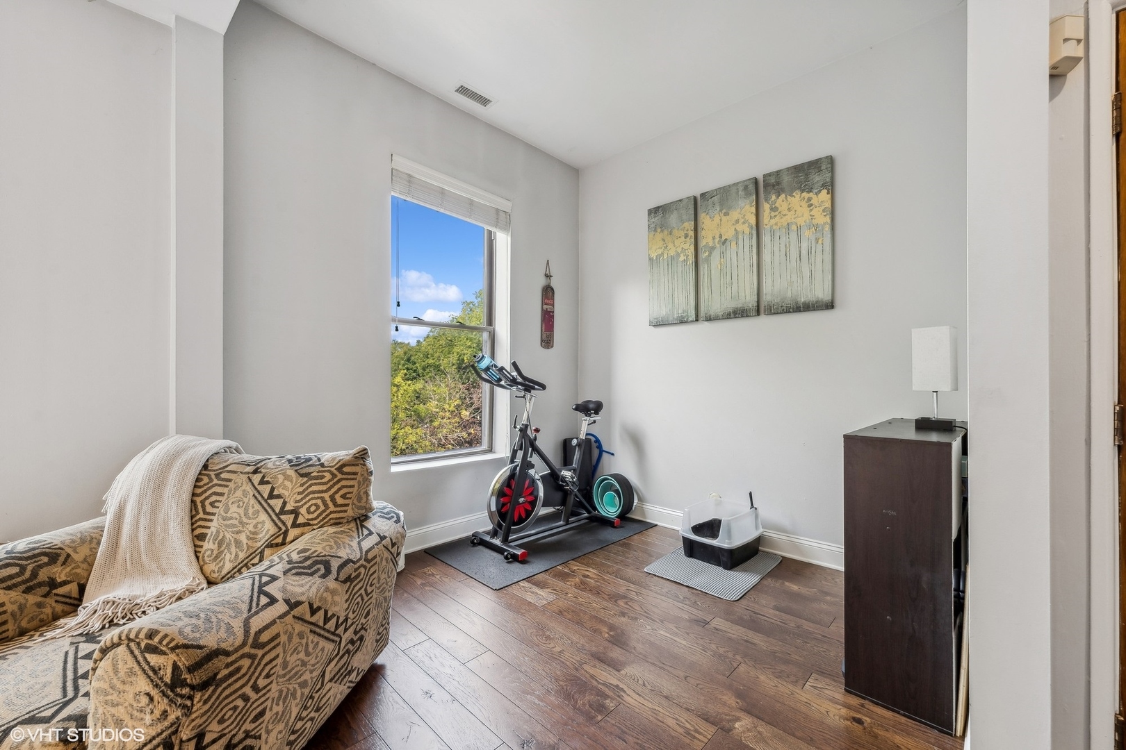 3055 N Seminary Avenue Unit: 3S