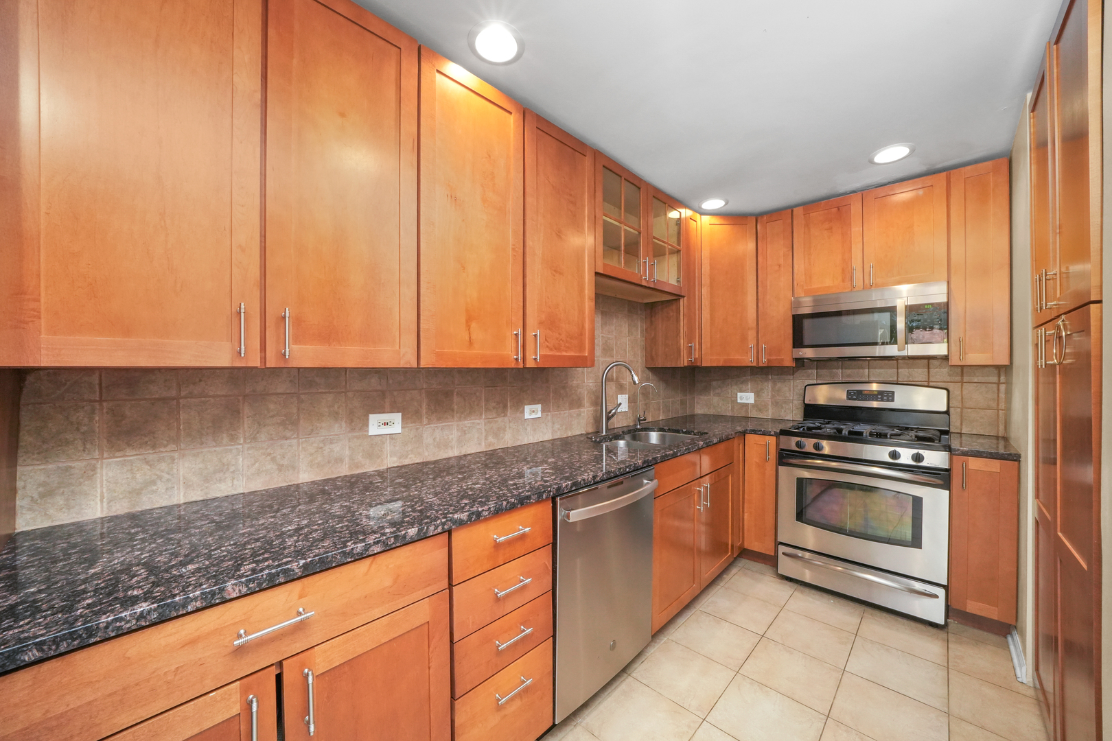 641 W Willow Street Unit: 124