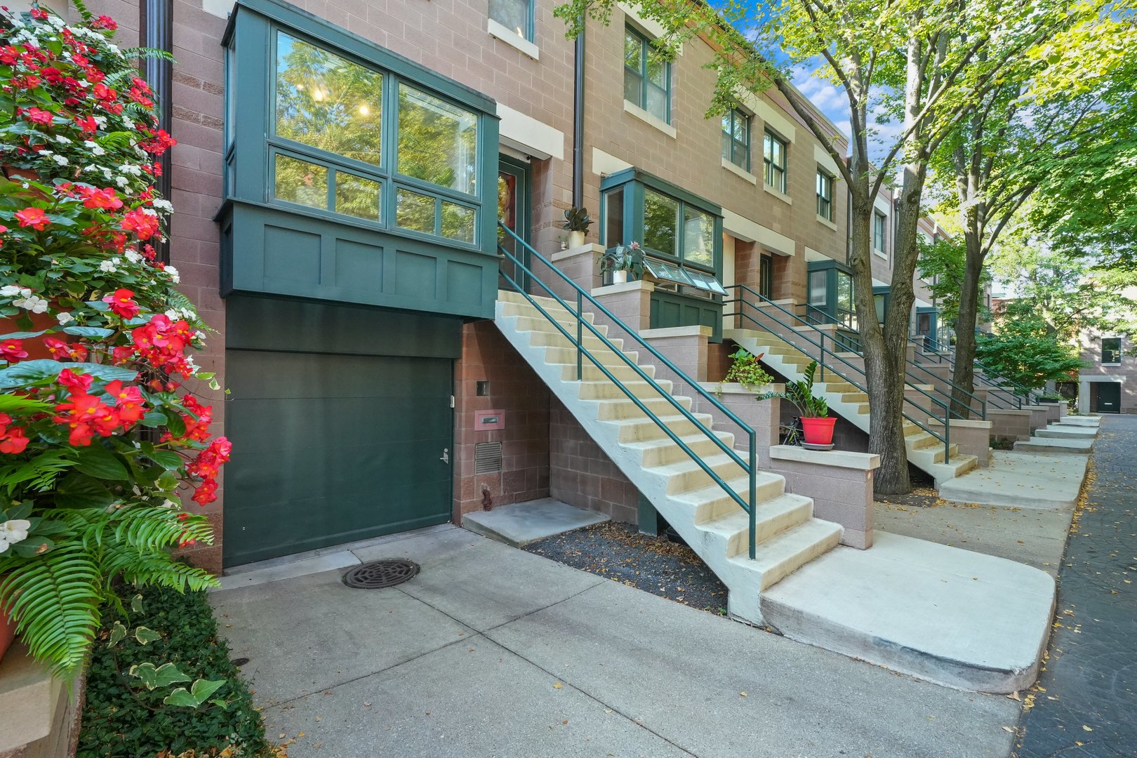 641 W Willow Street Unit: 124