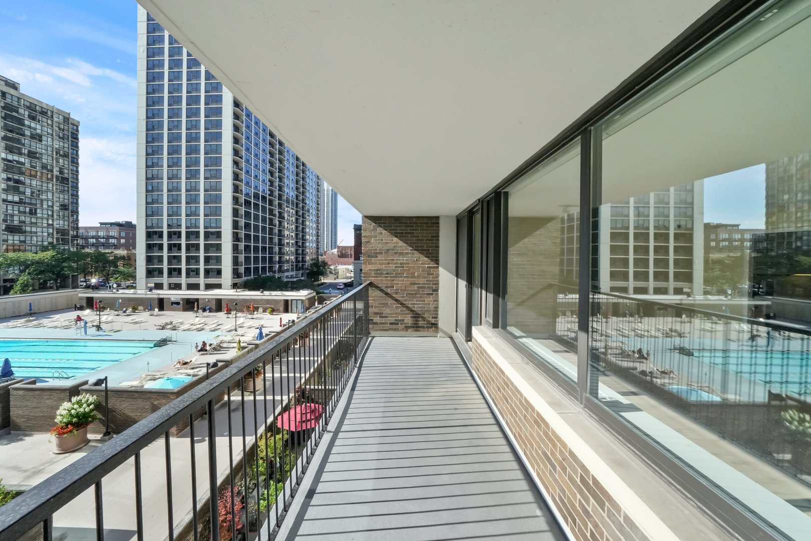 1555 N Sandburg Terrace Unit: 401K