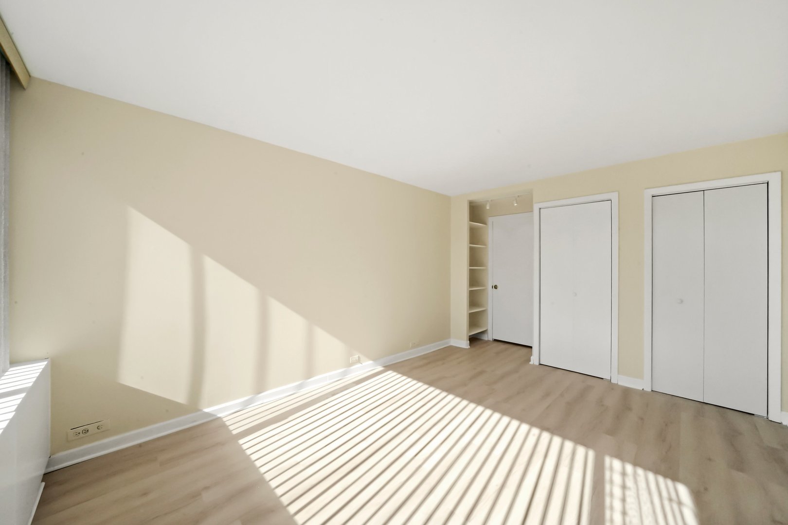 1555 N Sandburg Terrace Unit: 401K