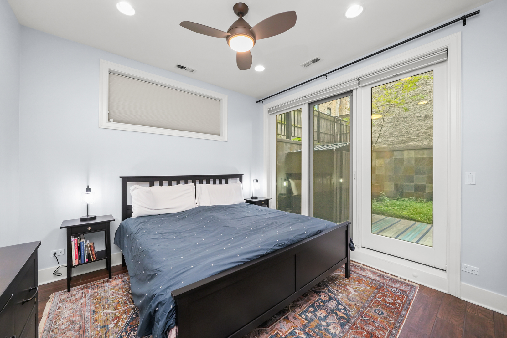 1246 N WOLCOTT Avenue Unit: 1