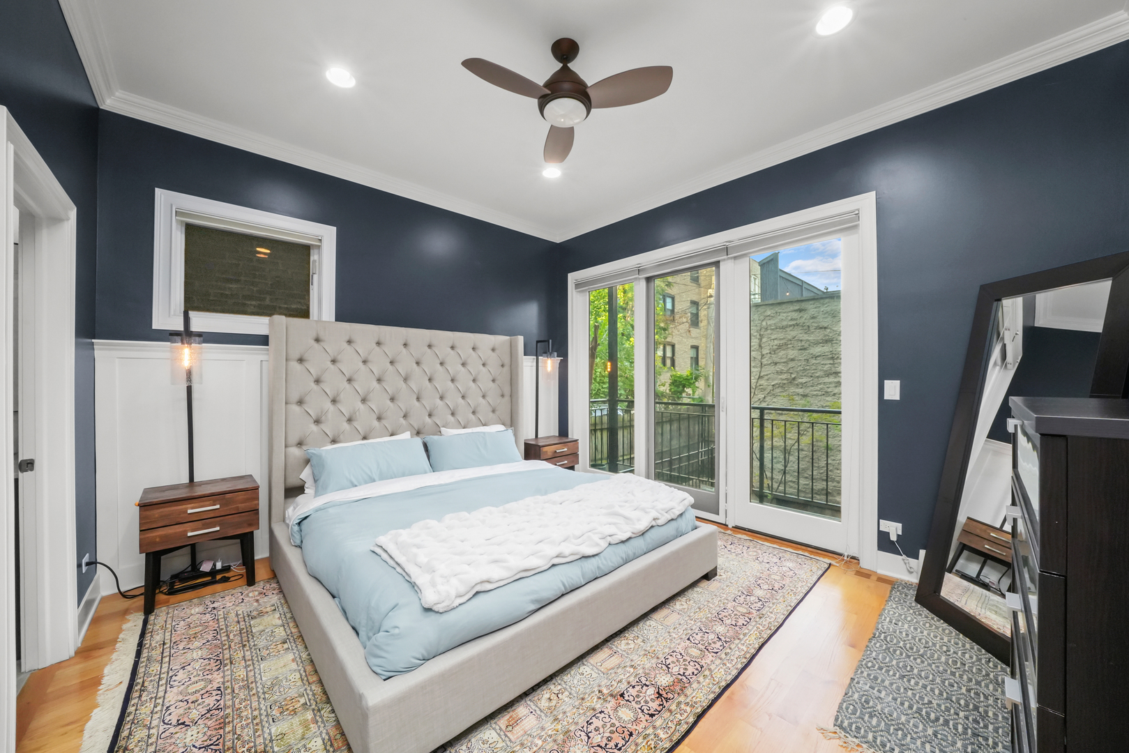 1246 N WOLCOTT Avenue Unit: 1