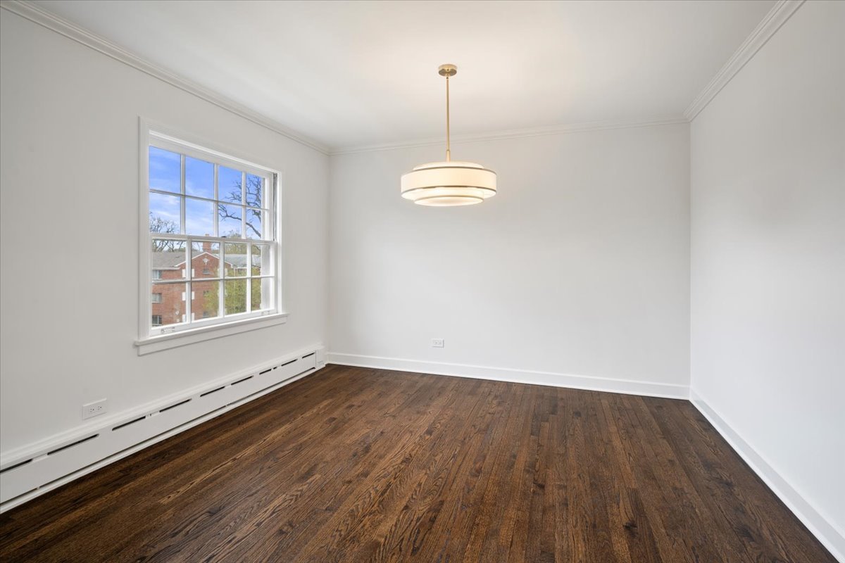 2228 Central Street Unit: 3