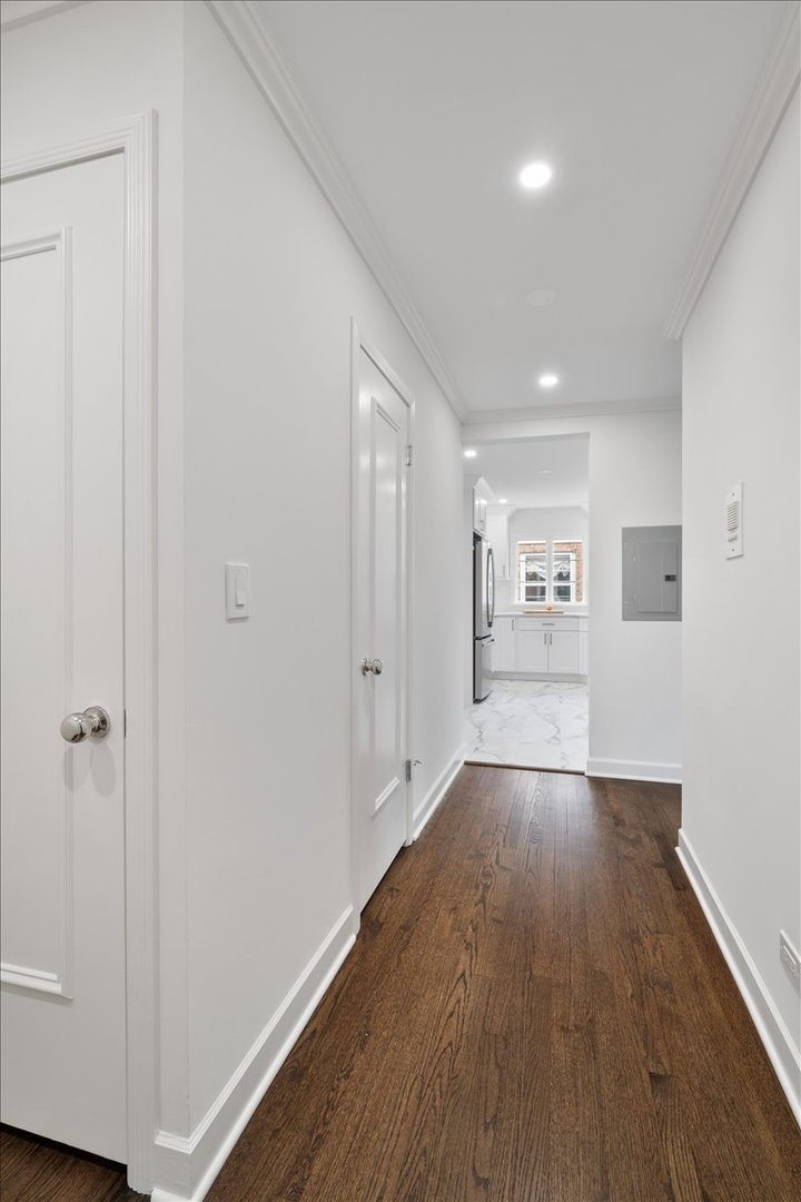 2228 Central Street Unit: 3