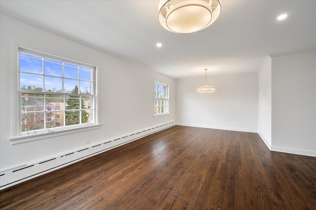 2228 Central Street Unit: 3