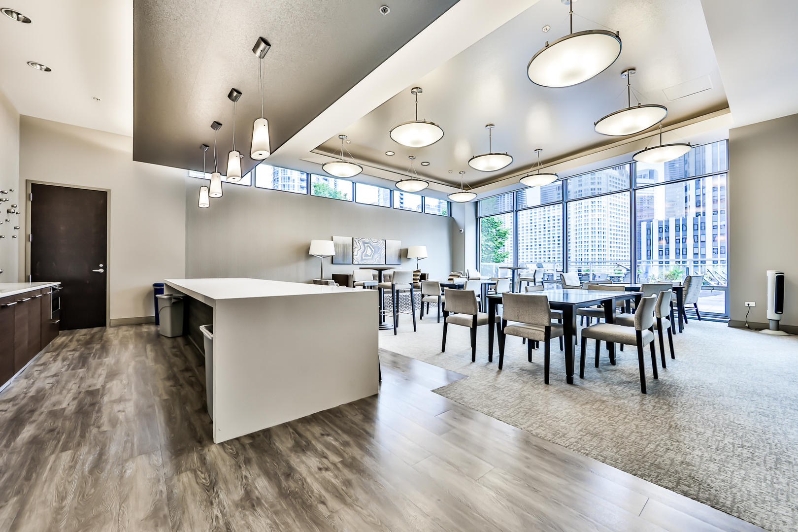 240 E ILLINOIS Street Unit: 502