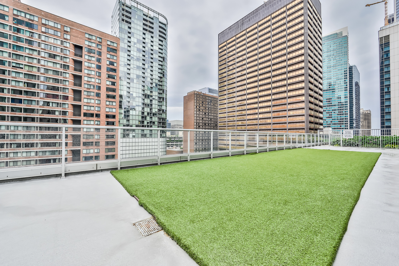 240 E ILLINOIS Street Unit: 502