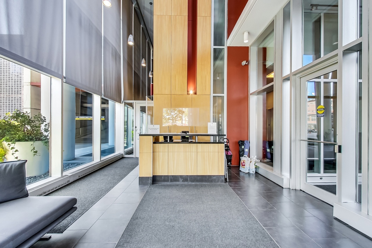 737 W Washington Boulevard Unit: 2710