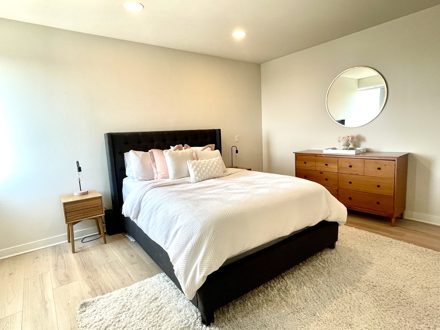 737 W Washington Boulevard Unit: 2710