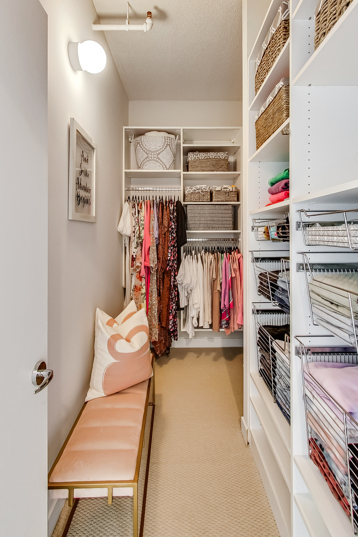 737 W Washington Boulevard Unit: 2710