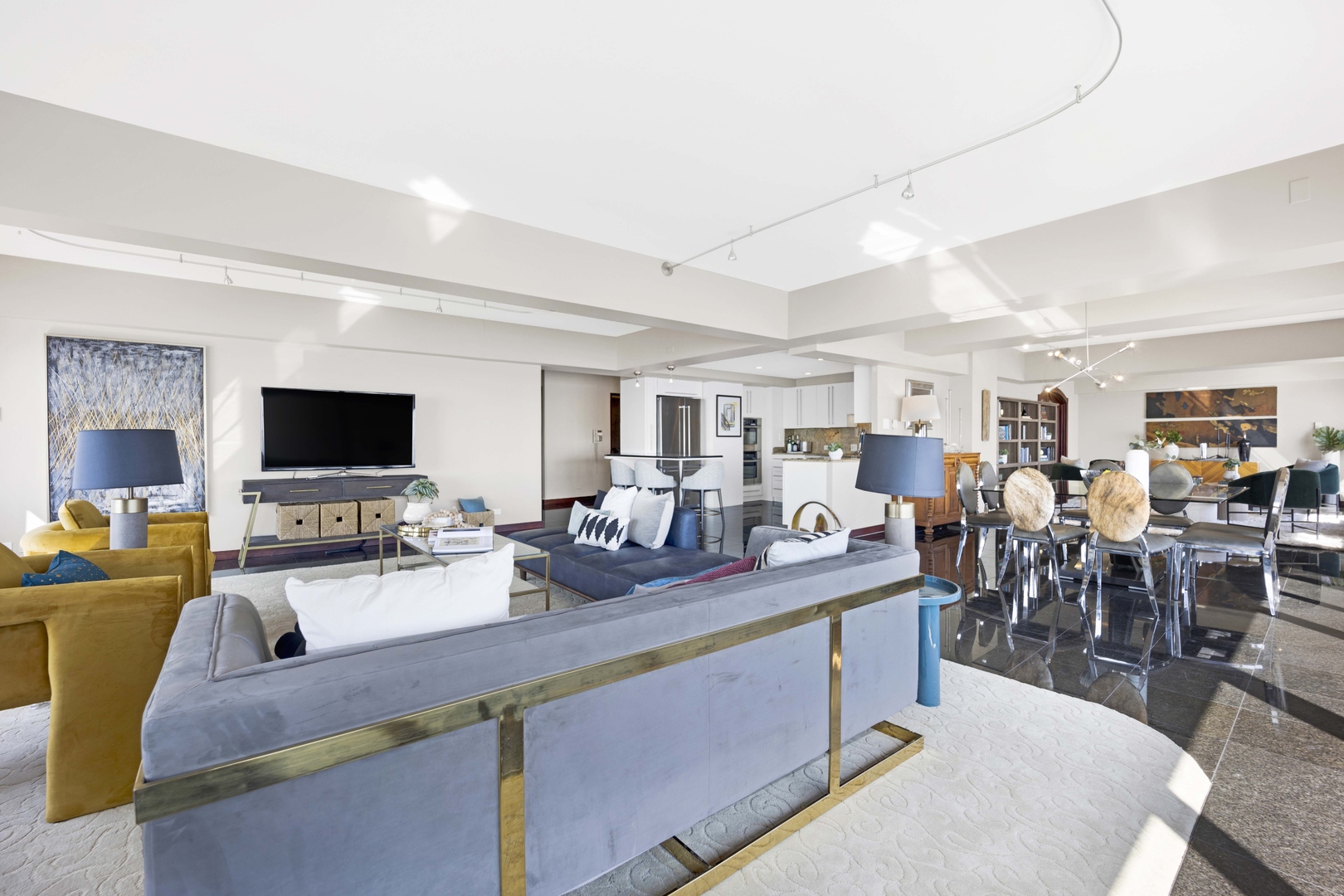 175 E Delaware Place Unit: 8606-07