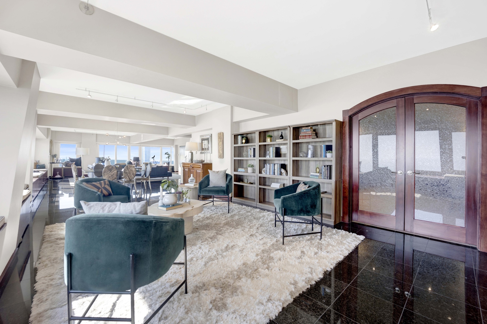175 E Delaware Place Unit: 8606-07