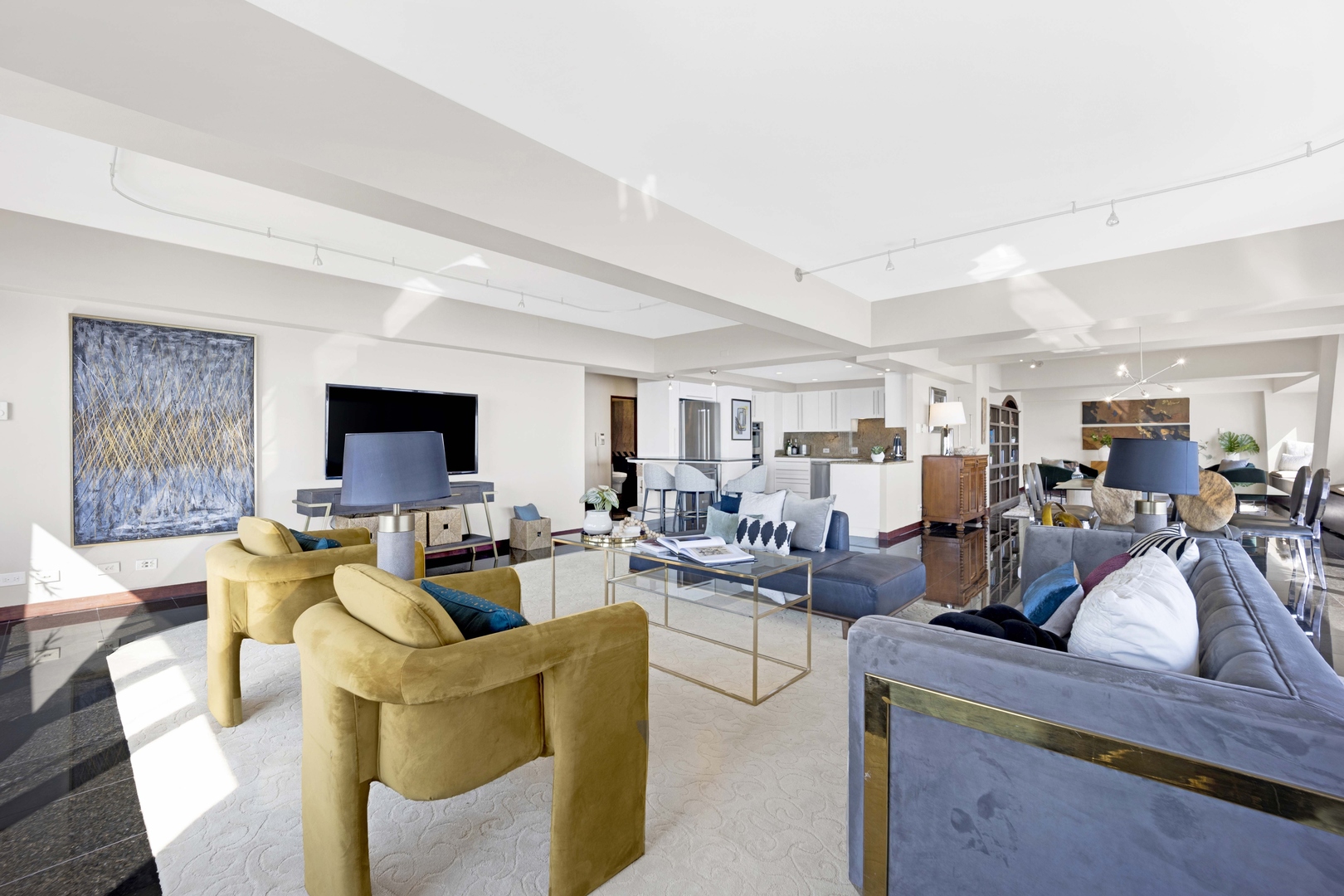 175 E Delaware Place Unit: 8606-07