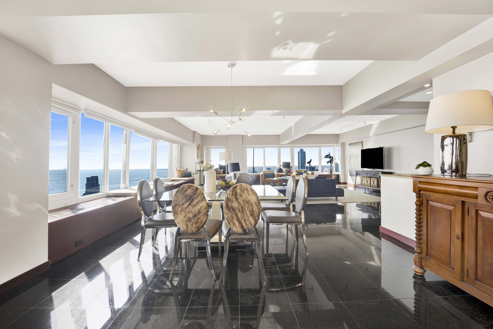 175 E Delaware Place Unit: 8606-07