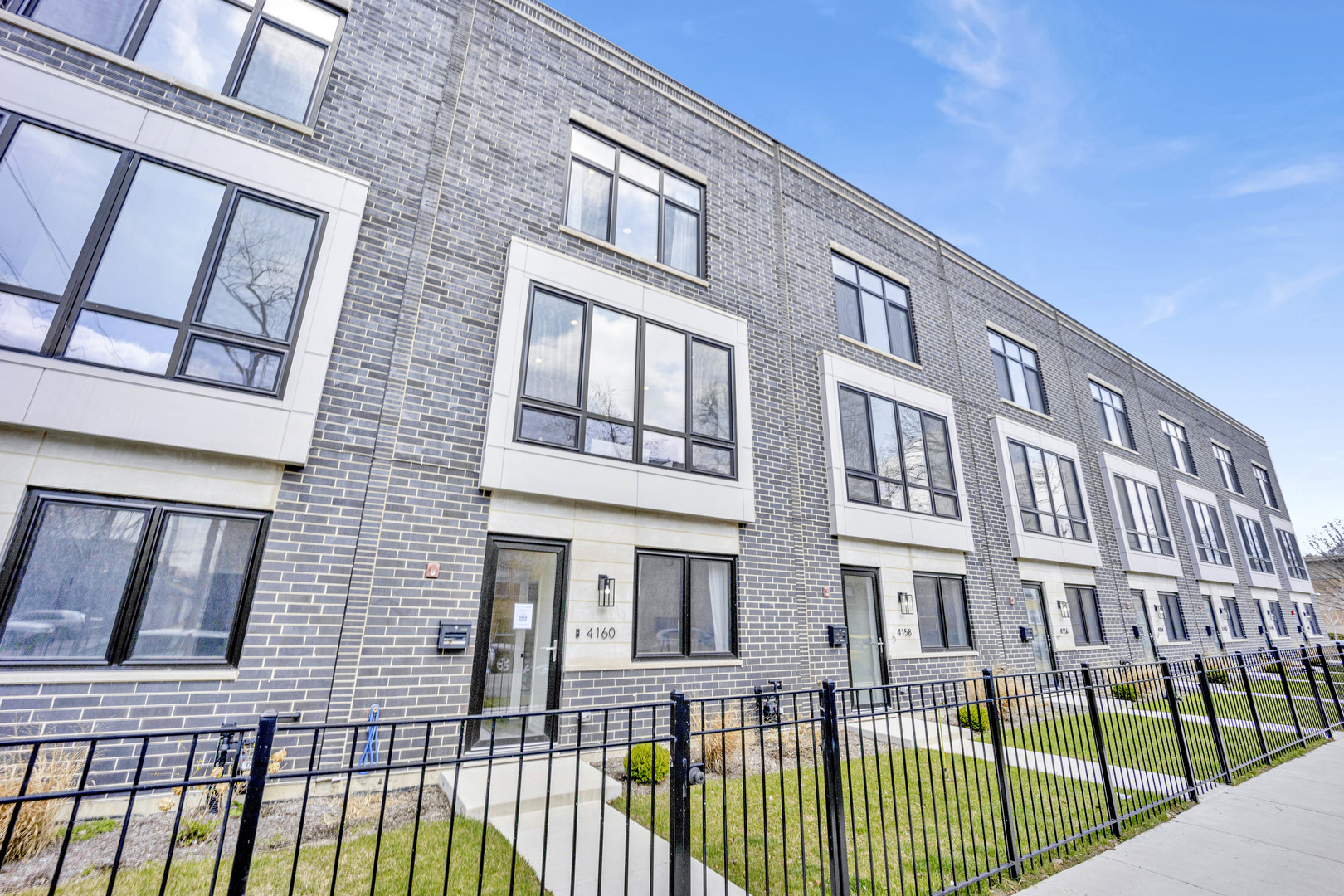 4156 W Cullom Avenue