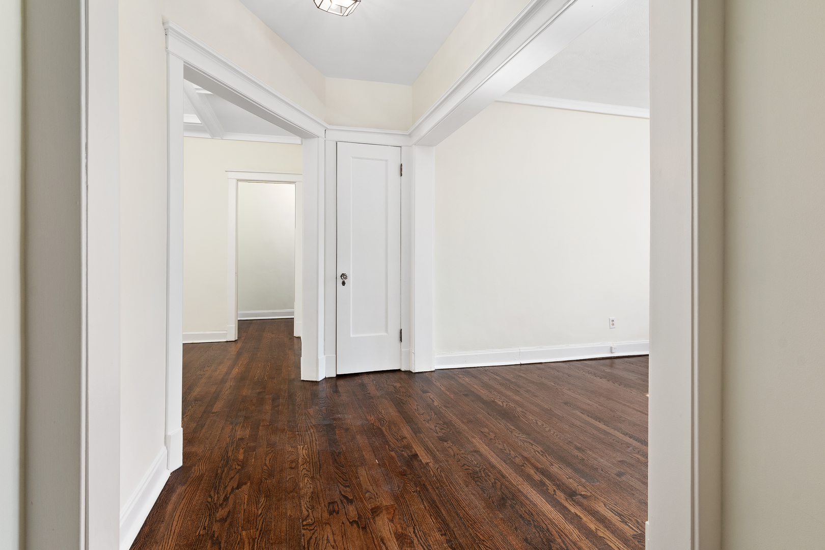 2749 N Hampden Court Unit: 3E