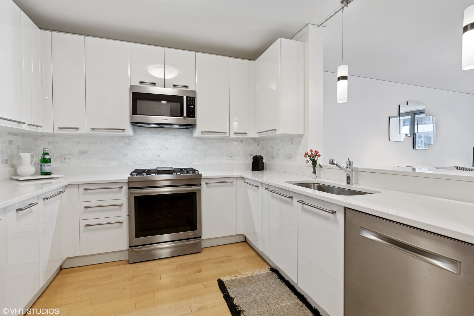 420 E WATERSIDE Drive Unit: 905