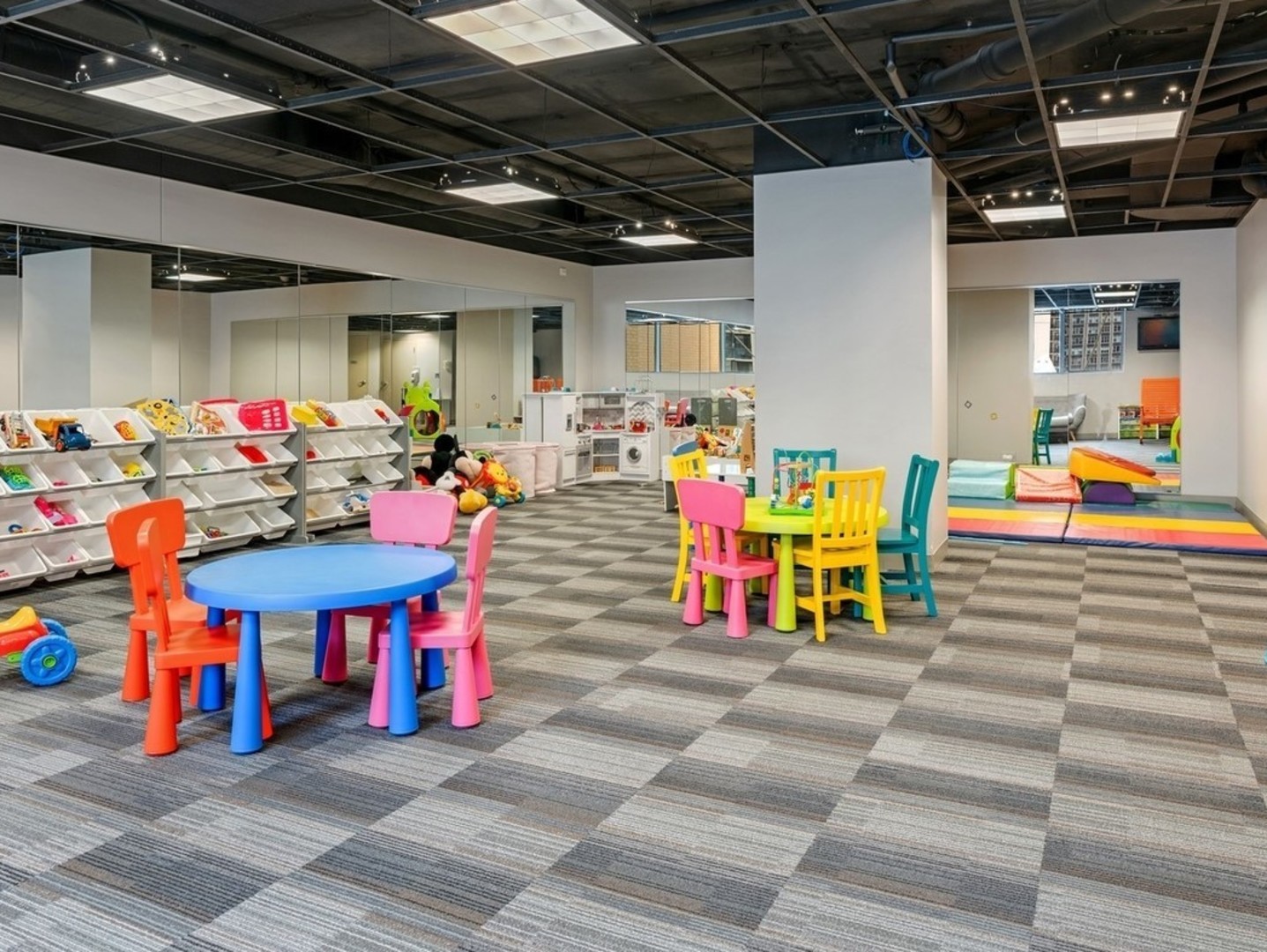 420 E WATERSIDE Drive Unit: 905